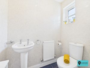WC- click for photo gallery